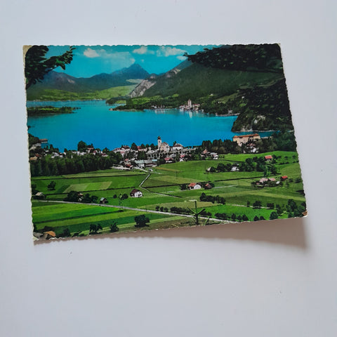 AK Der Wolfgangsee mit Strobl und St. Wolfgang.