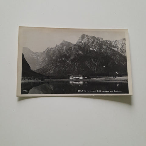 AK Grünau im Almtal. Almsee mit Seehaus.