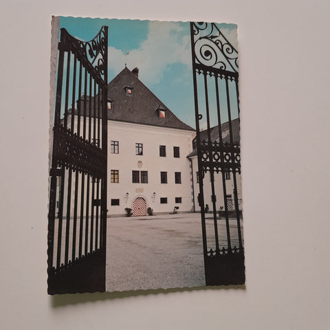 AK Schloß Scharnstein. Herrenhaus mit Westtor.