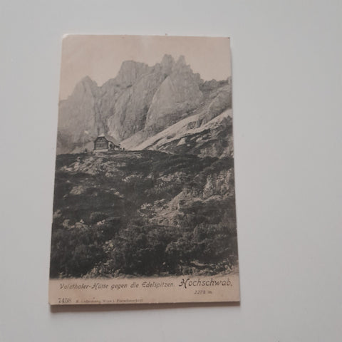 AK Voisthaler-Hütte gegen die Edelspitzen. Hochschwab.