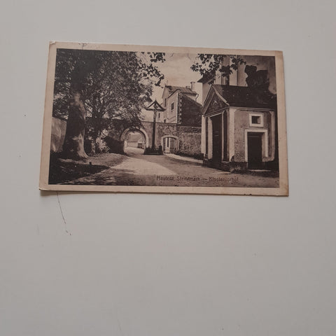 AK Mautern Klostervorhof. (1914)