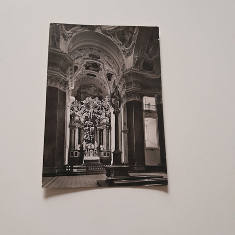 AK Mariazell. Wallfahrtskirche. Blick über die Mariensäule auf den Hochaltar.
