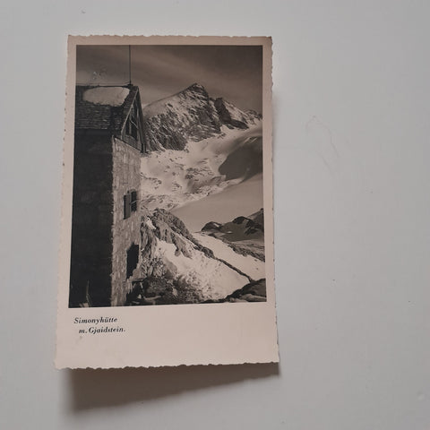 AK Simonyhütte mit Gjadstein.