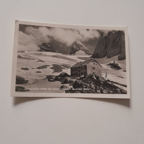 AK Adamekhütte mit Gosaugletscher und Dachstein.