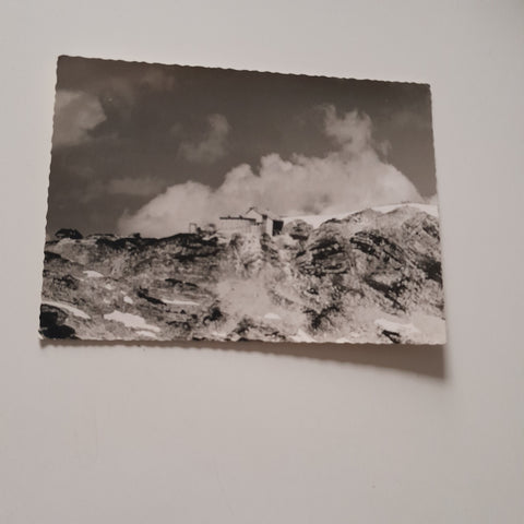 AK Dachsteinbahn Berghaus Krippenstein.