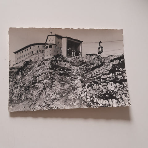 AK Dachsteinseilbahn Bergstation Krippenstein.
