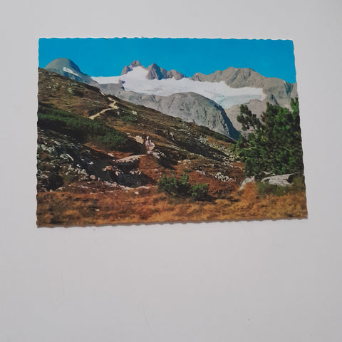AK Dachstein. Blick vom Krippenstein mit Weg zum Soldatenkreuz.