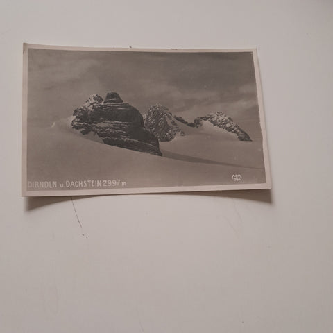 AK Dirndln u. Dachstein. (1923)