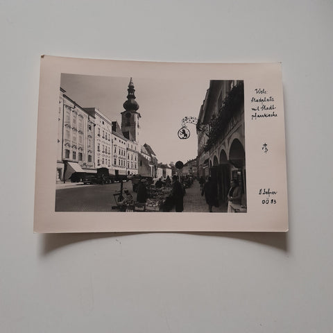AK Wels. Stadtplatz mit Stadtpfarrkirche.
