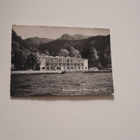 AK Weißenbach am Attersee Hotel Post.