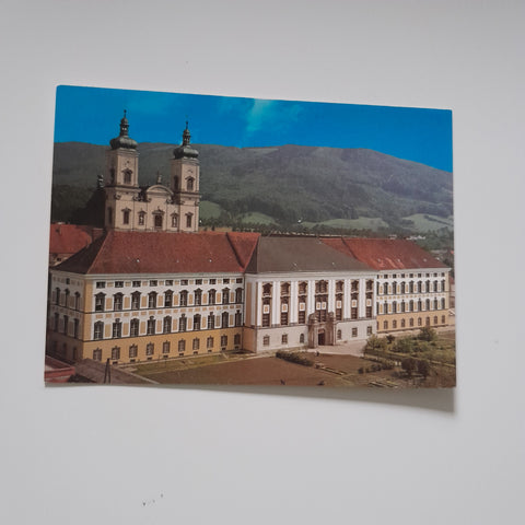 AK Garsten. ehem. Benediktinerstift. Stiftskirche und Haupttrakt.