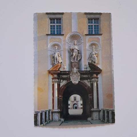 AK Benediktinerstift Kremsmünster. Brückenportal.