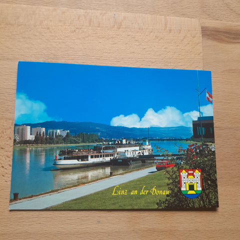 AK Linz. DDSG-Anlegestelle mit Blick auf Urfahr.