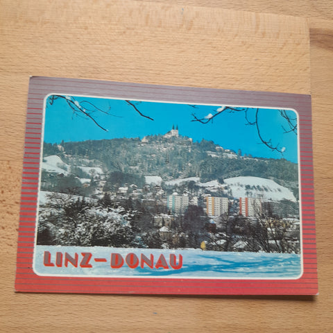 AK Linz. Blick auf Urfahr mit Pöstlingberg.