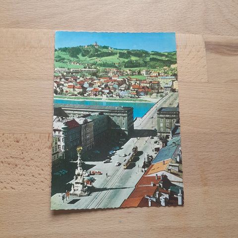AK Linz. Hauptplatz mit Blick nach Urfahr und Pöstlingberg.