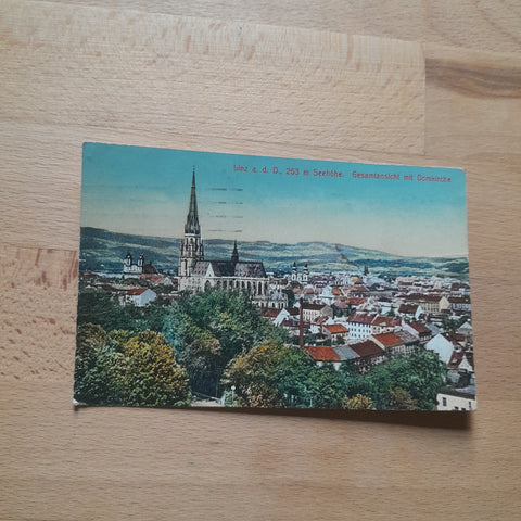 AK Linz. Gesamtansicht mit Domkirche.