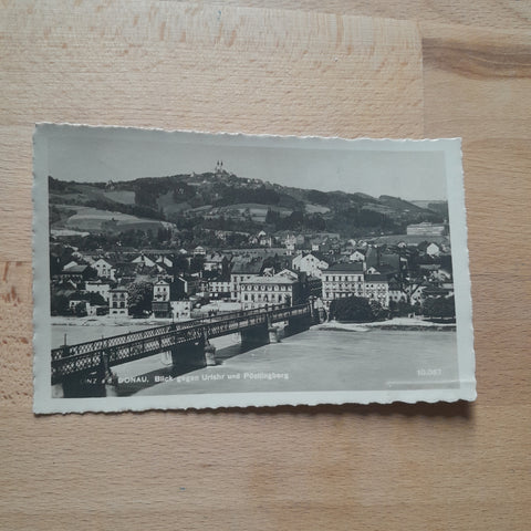 AK Linz. Blick gegen Urfahr und Pöstlingberg.