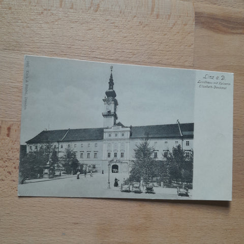 AK Linz. Landhaus mit Kaiserin Elisabeth Denkmal.