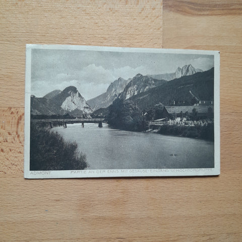 AK Admont. Partie an der Enns mit Gesäuse-Eingang u. Hochtorgruppe. (1914)