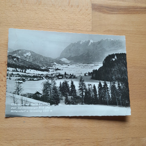 AK Obersdorf mit Maria Kumitz. Blick geg. Mitterndorf und Grimming.