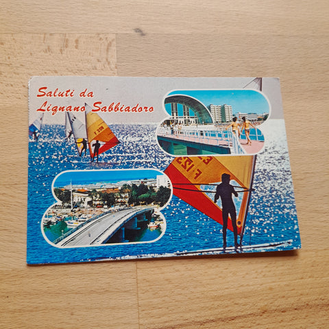 AK Saluti da Lignano Sabbiadoro.