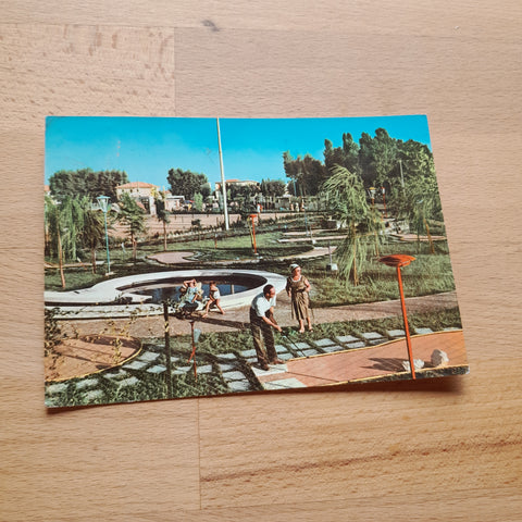 AK Lignano Sabbiadoro. Il campo di Minigolf e da Tennis.