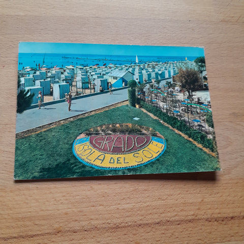AK Grado.