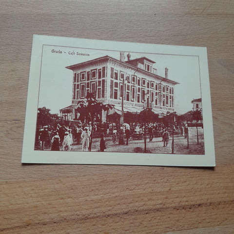 AK Grado Cafe Secession. (Reprint)