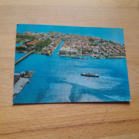 AK Grado.