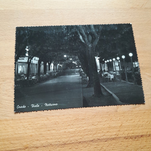 AK Grado. Viale Notturno.