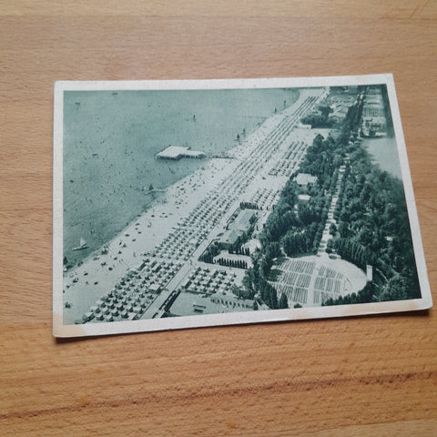 AK Grado La Spiaggia con a destra in basso il Teatro all'aperto.