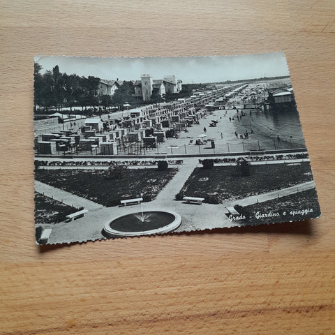 AK Grado. Giradino e spiaggia.