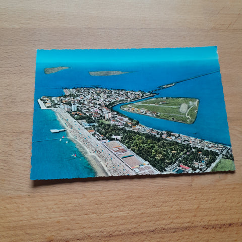 AK Grado.