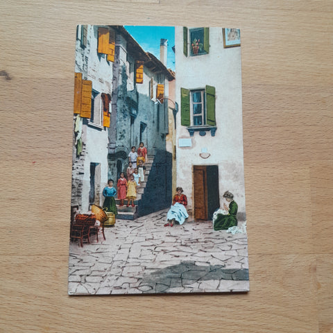 AK Grado. Una calle nella citta vecchia. (1924-25)