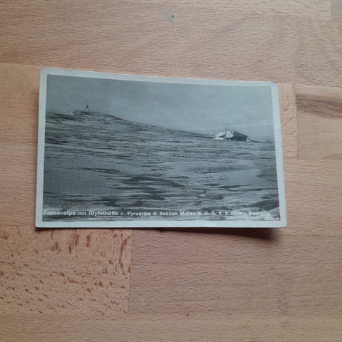 AK Frauenalpe mit Gipfelhütte u. Pyramide.