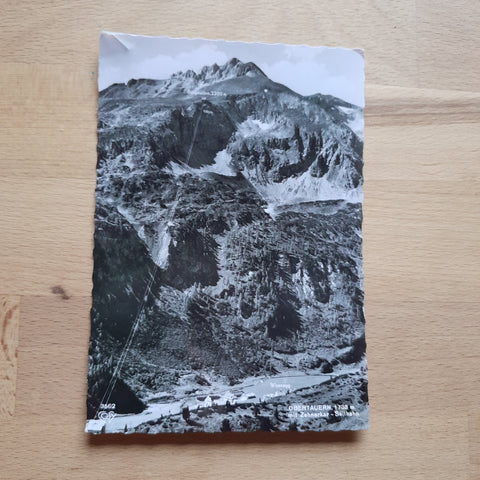 AK Obertauern mit Zehnerkar - Seilbahn.