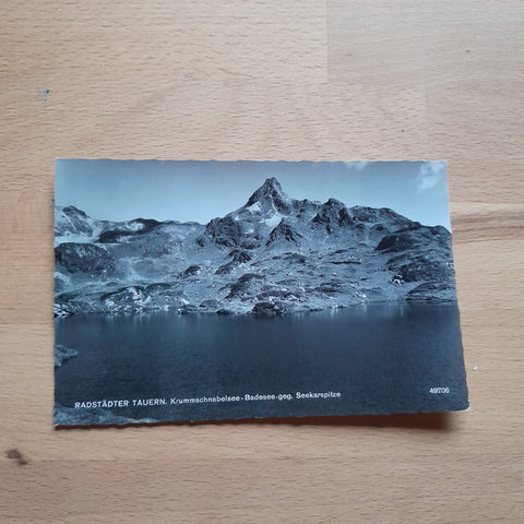 AK Radstädter Tauern. Krummschnabelsee - Badesee gegen Seekarspitze.