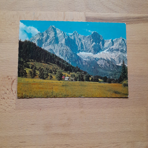 AK Torstein, Mitterspitze und Hoher Dachstein von der Hachau aus gesehen.