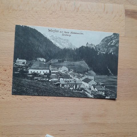 AK Werfen mit Veste Hohenwerfen.