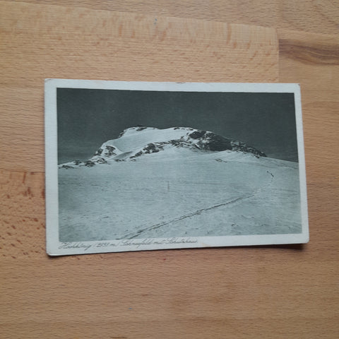 AK Hochkönig Schneefeld mit Schutzhaus.