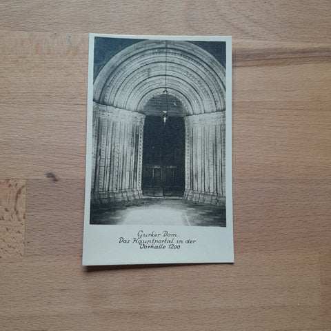 AK Gurker Dom. Das Hauptportal in der Vorhalle 1200.