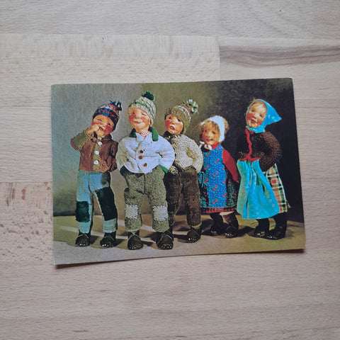 AK Elli Riehl Puppenkarte. I siach wos, i siach wos, es schleicht auf mi zua, haon glaubb's is mein Schwester, daweil is's a Kuah!