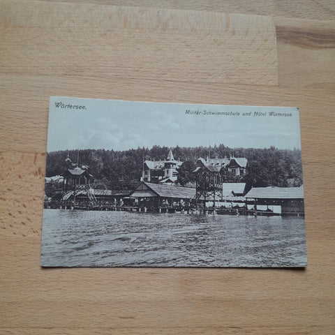 AK Wörthersee. Militär-Schwimmschule und Hotel Wörthersee. (1907)