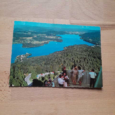 AK Blick von der Terrasse des Aussichtsturm am Pyramidenkogel auf den Wörthersee und Maria Wörth.