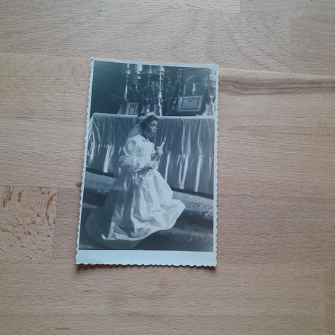 Porträtfoto Erstkommunion. (Verlag: Bruno Verderber, Hermagor)