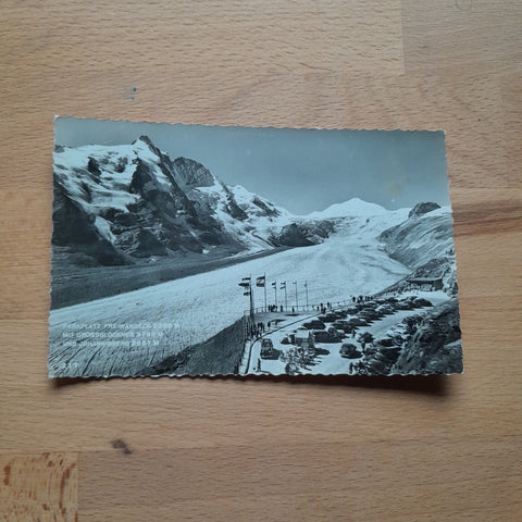AK Parkplatz Freiwandeck mit Grossglockner und Johannisberg.