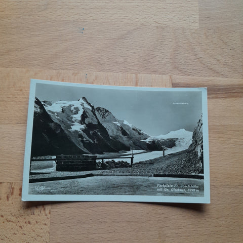 AK Parkplatz Fr. Josefshöhe mit Großglockner.