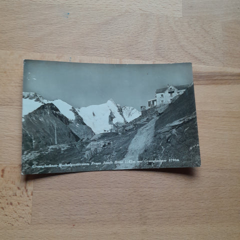 AK Grossglockner-Hochalpenstrasse Franz Josefs Höhe mit Grossglockner. (1936)