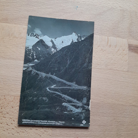 AK Grossglocknerstrasse Kehren zur Franz-Josefshöhe mit Grossglockner.