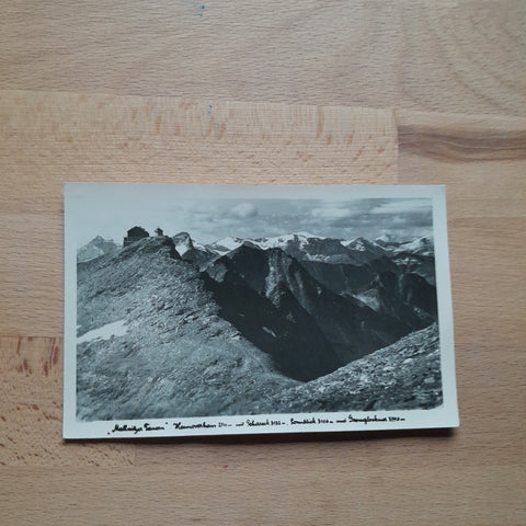 AK Mallnitzer Tauern. Hannoverhaus mit Schareck, Sonnblick und Grossglockner.